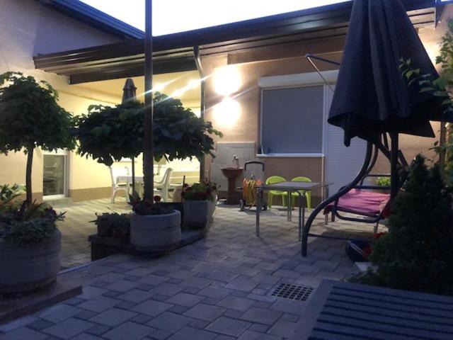 Myhome2 Subotica Bagian luar foto