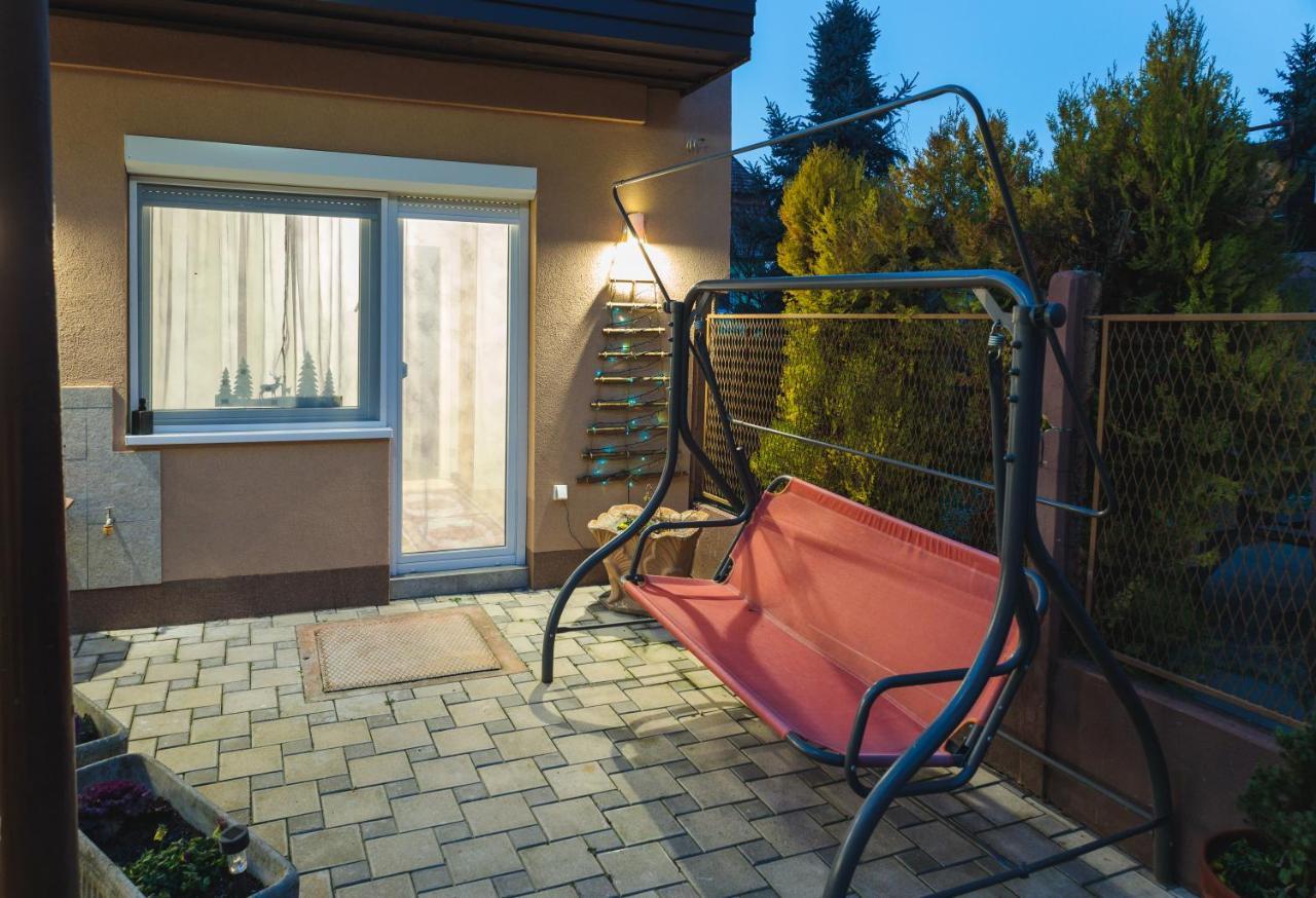 Myhome2 Subotica Bagian luar foto