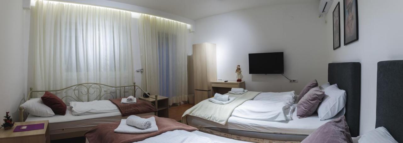 Myhome2 Subotica Bagian luar foto
