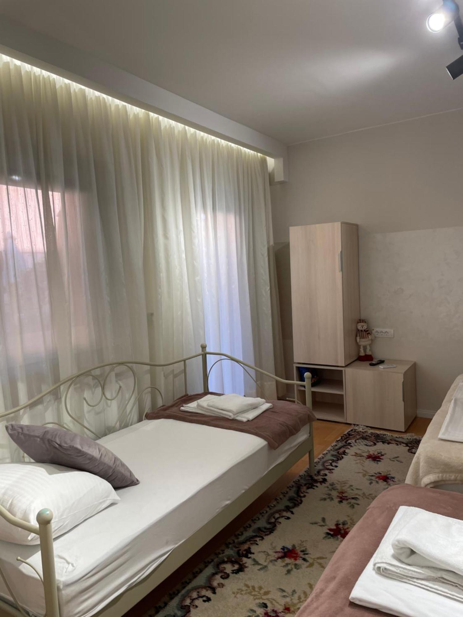Myhome2 Subotica Bagian luar foto