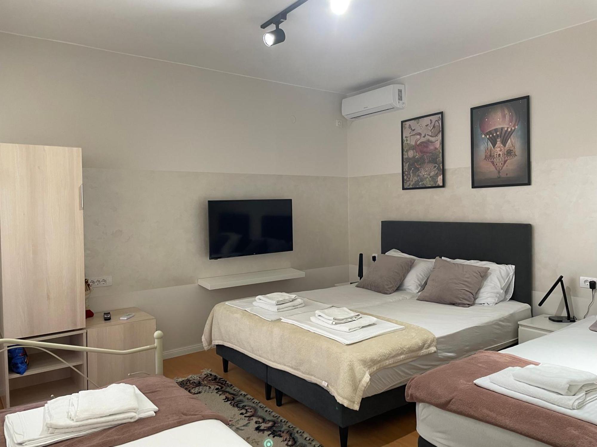 Myhome2 Subotica Bagian luar foto